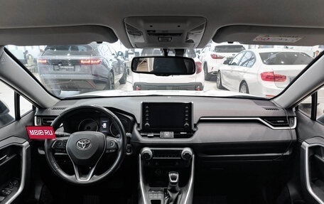 Toyota RAV4, 2021 год, 2 835 000 рублей, 18 фотография