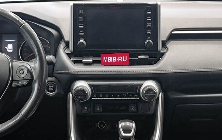Toyota RAV4, 2021 год, 2 835 000 рублей, 19 фотография