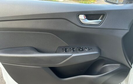 Hyundai Solaris II рестайлинг, 2018 год, 1 400 000 рублей, 9 фотография