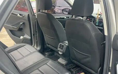 Volkswagen T-Roc I, 2022 год, 1 800 222 рублей, 16 фотография