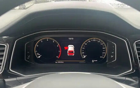 Volkswagen T-Roc I, 2022 год, 1 800 222 рублей, 11 фотография