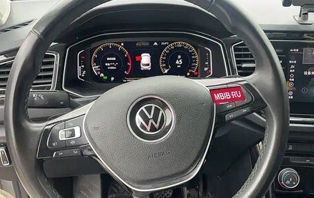 Volkswagen T-Roc I, 2022 год, 1 800 222 рублей, 9 фотография