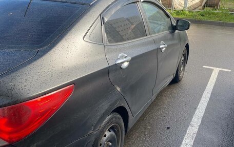 Hyundai Solaris II рестайлинг, 2012 год, 600 000 рублей, 7 фотография