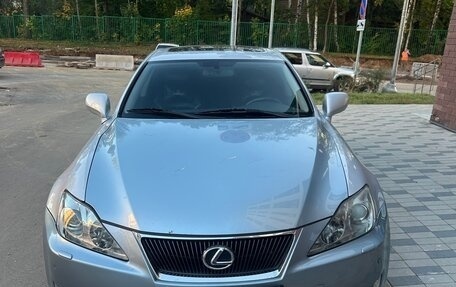Lexus IS II рестайлинг 2, 2008 год, 650 000 рублей, 1 фотография
