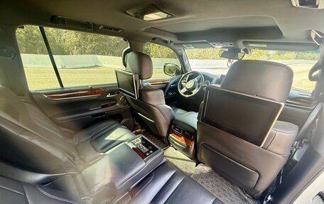 Lexus LX III, 2017 год, 8 150 000 рублей, 7 фотография