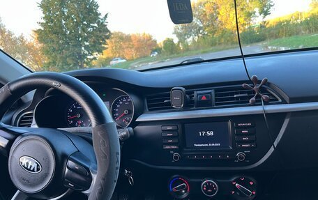 KIA Rio IV, 2017 год, 1 140 000 рублей, 8 фотография
