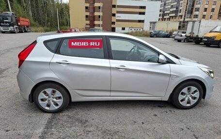 Hyundai Solaris II рестайлинг, 2016 год, 800 000 рублей, 4 фотография