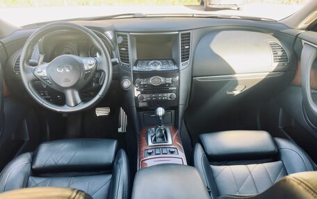 Infiniti FX II, 2013 год, 3 000 000 рублей, 11 фотография