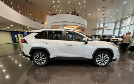 Toyota RAV4, 2021 год, 3 342 000 рублей, 8 фотография
