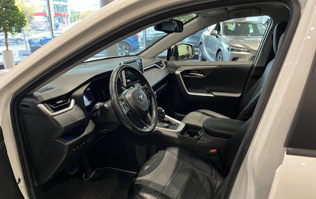 Toyota RAV4, 2021 год, 3 342 000 рублей, 20 фотография