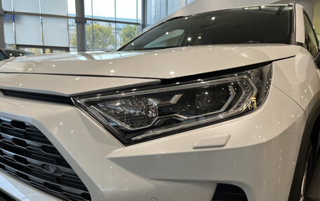 Toyota RAV4, 2021 год, 3 342 000 рублей, 21 фотография