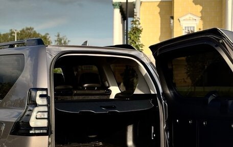 Toyota Land Cruiser Prado 150 рестайлинг 2, 2018 год, 6 750 000 рублей, 17 фотография