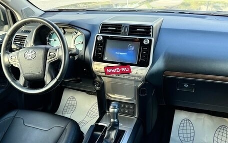 Toyota Land Cruiser Prado 150 рестайлинг 2, 2018 год, 6 750 000 рублей, 10 фотография