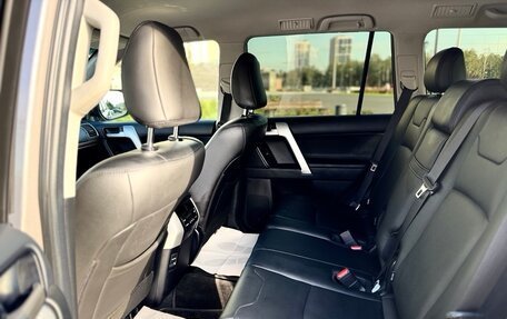 Toyota Land Cruiser Prado 150 рестайлинг 2, 2018 год, 6 750 000 рублей, 26 фотография