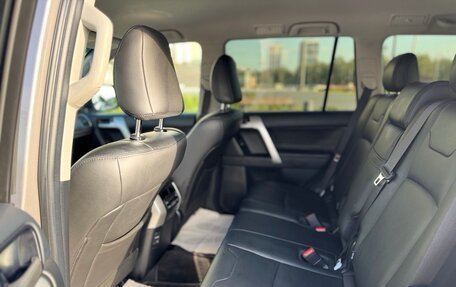 Toyota Land Cruiser Prado 150 рестайлинг 2, 2018 год, 6 750 000 рублей, 30 фотография