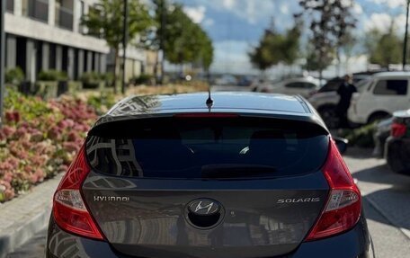 Hyundai Solaris II рестайлинг, 2011 год, 530 000 рублей, 2 фотография