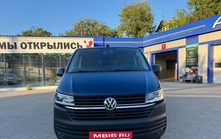 Volkswagen Transporter T6 рестайлинг, 2020 год, 4 500 000 рублей, 6 фотография