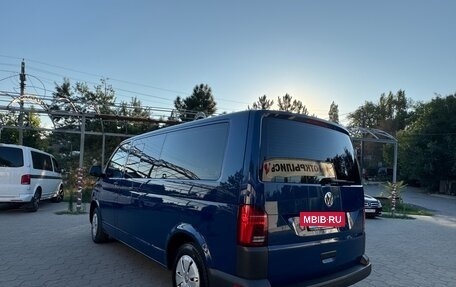 Volkswagen Transporter T6 рестайлинг, 2020 год, 4 500 000 рублей, 8 фотография