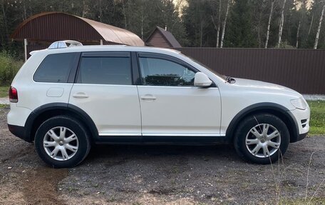 Volkswagen Touareg III, 2007 год, 930 000 рублей, 2 фотография