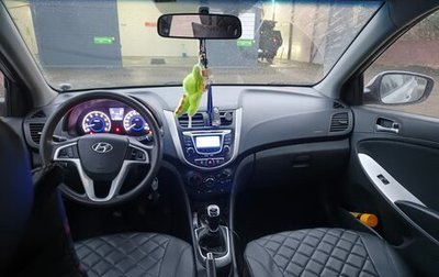 Hyundai Solaris II рестайлинг, 2012 год, 700 000 рублей, 1 фотография