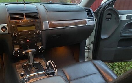 Volkswagen Touareg III, 2007 год, 930 000 рублей, 11 фотография