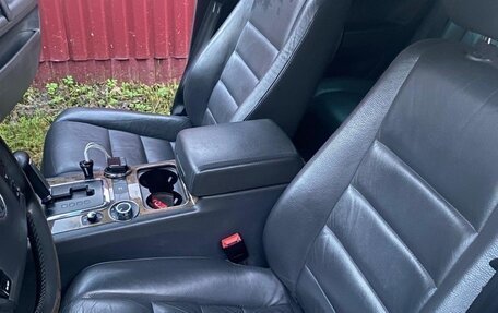 Volkswagen Touareg III, 2007 год, 930 000 рублей, 14 фотография