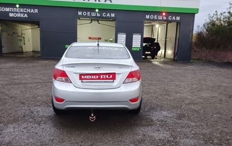 Hyundai Solaris II рестайлинг, 2012 год, 700 000 рублей, 2 фотография