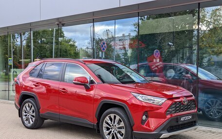 Toyota RAV4, 2022 год, 3 490 000 рублей, 7 фотография