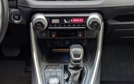 Toyota RAV4, 2022 год, 3 490 000 рублей, 19 фотография