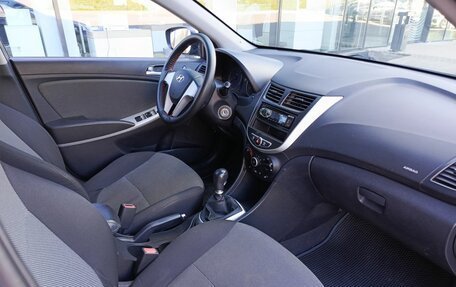 Hyundai Solaris II рестайлинг, 2012 год, 699 000 рублей, 13 фотография