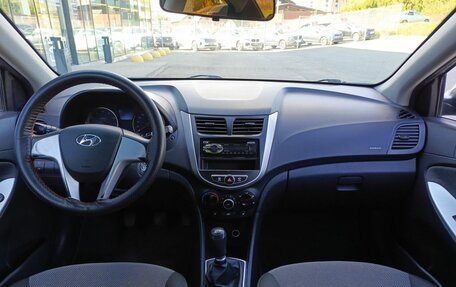 Hyundai Solaris II рестайлинг, 2012 год, 699 000 рублей, 17 фотография