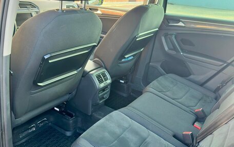 Volkswagen Tiguan II, 2017 год, 2 550 000 рублей, 8 фотография