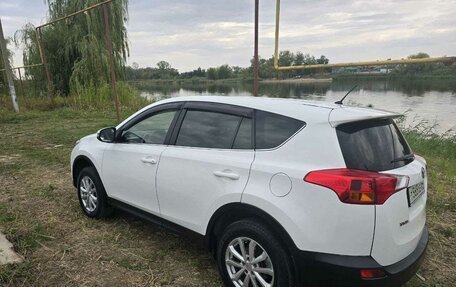 Toyota RAV4, 2015 год, 2 200 000 рублей, 10 фотография