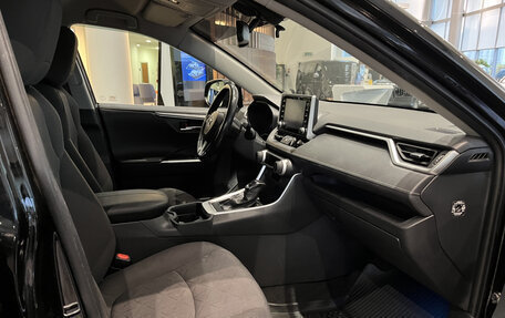 Toyota RAV4, 2021 год, 3 639 000 рублей, 15 фотография