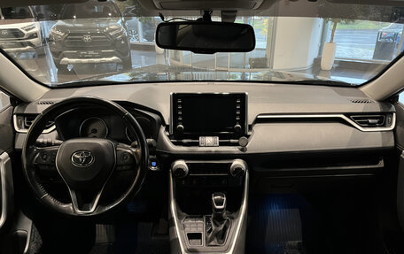 Toyota RAV4, 2021 год, 3 639 000 рублей, 18 фотография