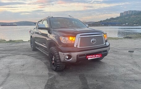 Toyota Tundra II, 2012 год, 3 000 000 рублей, 2 фотография