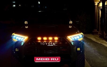Toyota 4Runner V, 2020 год, 4 650 000 рублей, 16 фотография