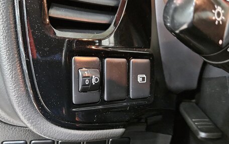 Mitsubishi Outlander III рестайлинг 3, 2019 год, 1 915 000 рублей, 16 фотография