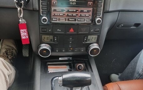 Volkswagen Touareg III, 2009 год, 1 700 000 рублей, 16 фотография