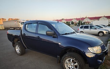 Mitsubishi L200 IV рестайлинг, 2011 год, 835 000 рублей, 3 фотография