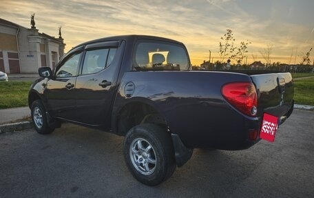 Mitsubishi L200 IV рестайлинг, 2011 год, 835 000 рублей, 8 фотография