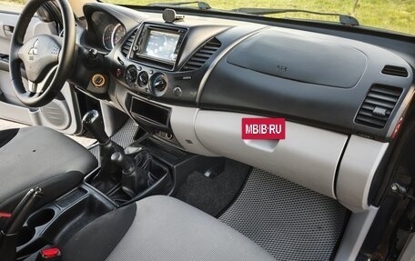 Mitsubishi L200 IV рестайлинг, 2011 год, 835 000 рублей, 11 фотография