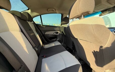 Chevrolet Cruze II, 2011 год, 795 000 рублей, 4 фотография