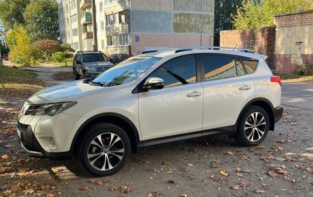 Toyota RAV4, 2014 год, 1 689 000 рублей, 3 фотография