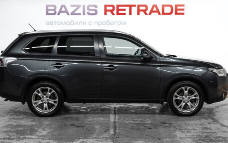 Mitsubishi Outlander III рестайлинг 3, 2014 год, 1 241 000 рублей, 5 фотография