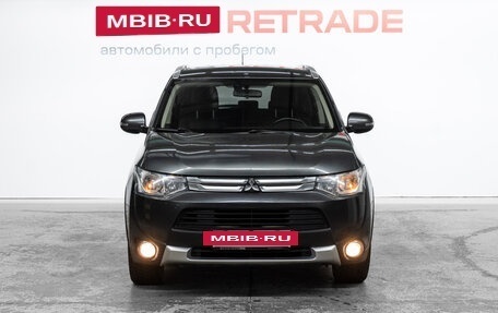 Mitsubishi Outlander III рестайлинг 3, 2014 год, 1 241 000 рублей, 3 фотография