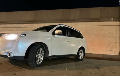 Mitsubishi Outlander III рестайлинг 3, 2013 год, 1 500 000 рублей, 1 фотография