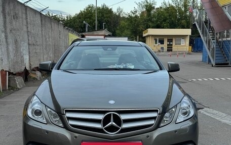 Mercedes-Benz E-Класс, 2012 год, 1 800 000 рублей, 12 фотография