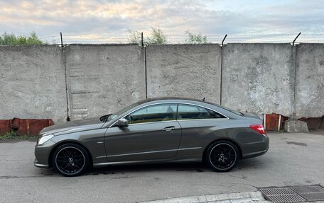 Mercedes-Benz E-Класс, 2012 год, 1 800 000 рублей, 16 фотография