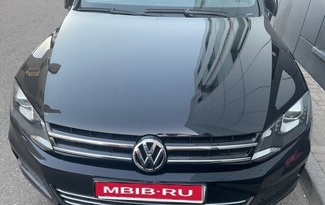 Volkswagen Touareg III, 2011 год, 2 150 000 рублей, 2 фотография